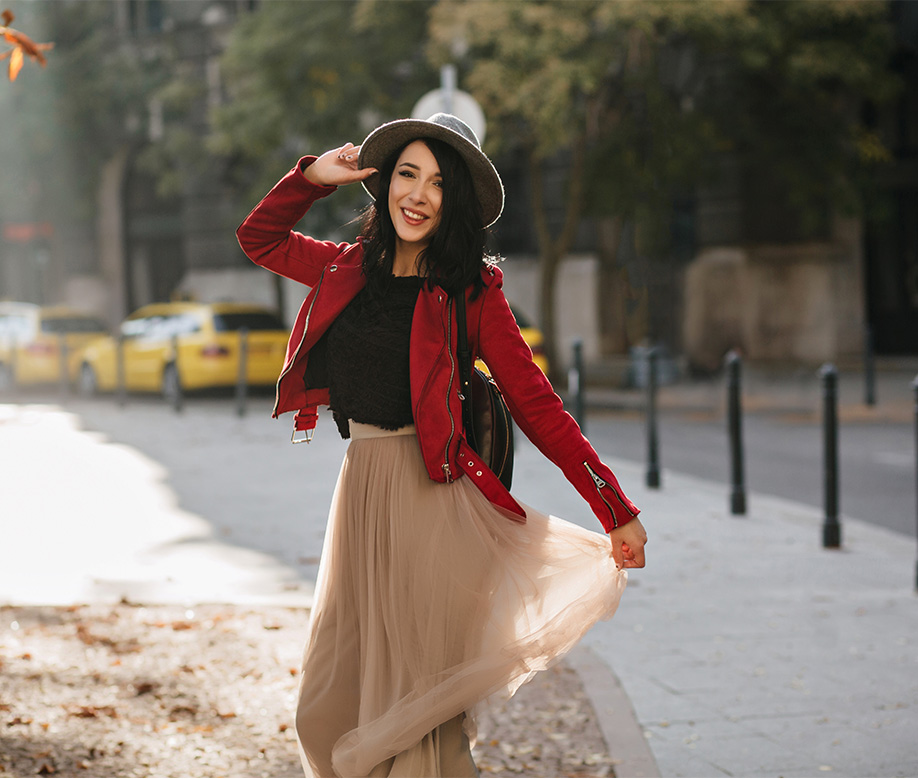 Seasonal Color Trends: What to Wear This Year