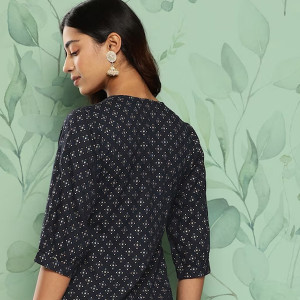 Blue Geometric Printed V-Neck Pleated Kurti